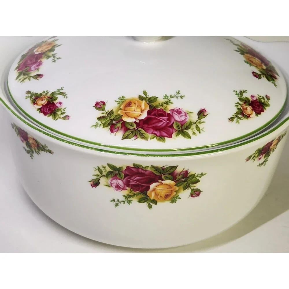 Royal Albert Old Country Roses Covered Casserole Dish Green Trim 2.5 Qt 10.5